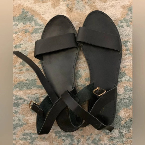 Soda sandals with buckle, black - size 10 - Picture 2 of 3